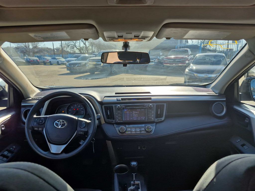 2013 Toyota Rav4 Image 10