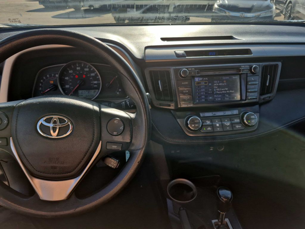 2013 Toyota Rav4 Image 12