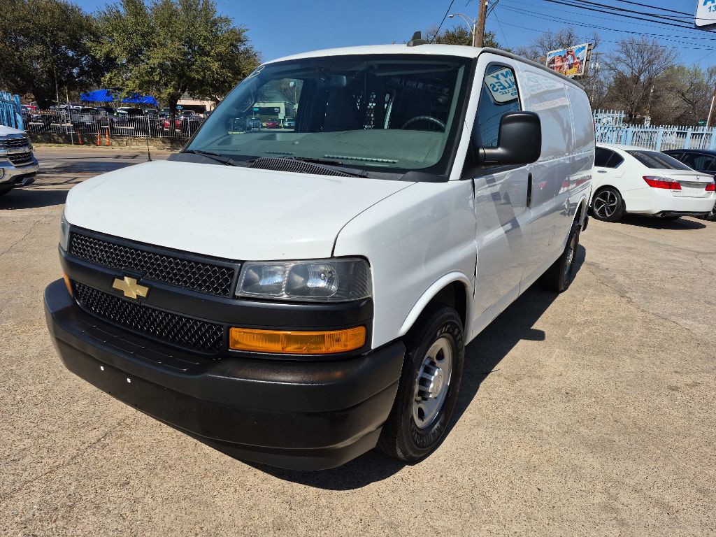 2019 Chevrolet Express Image 2