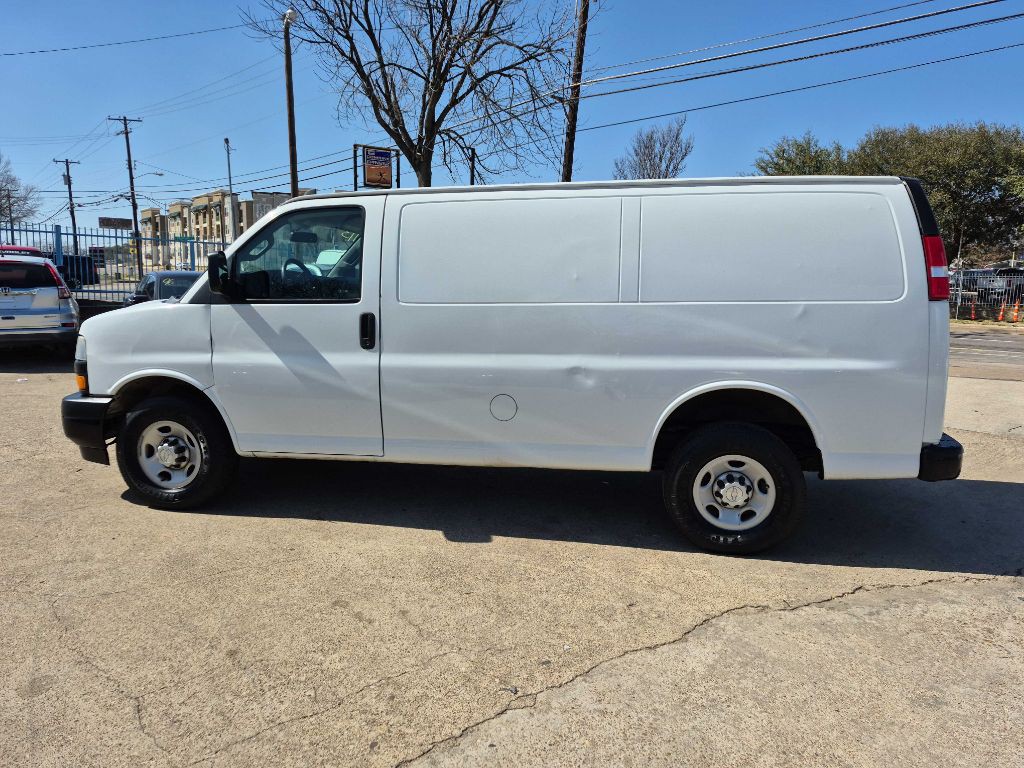 2019 Chevrolet Express Image 10