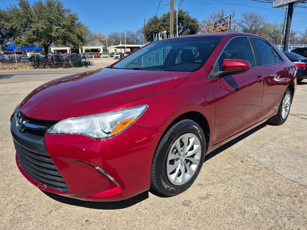2017 Toyota Camry Image 1
