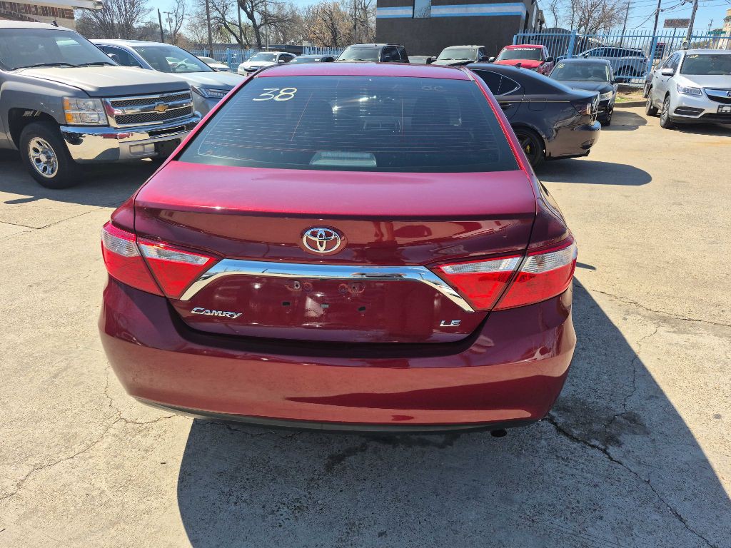 2017 Toyota Camry Image 6