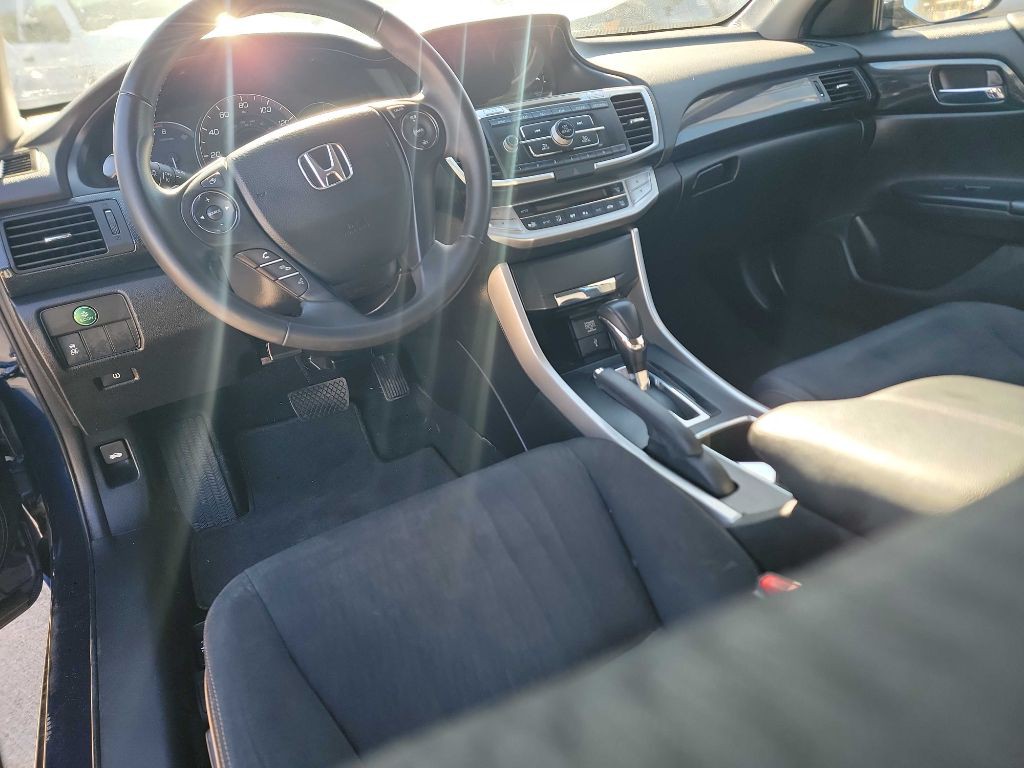 2015 Honda Accord Image 10