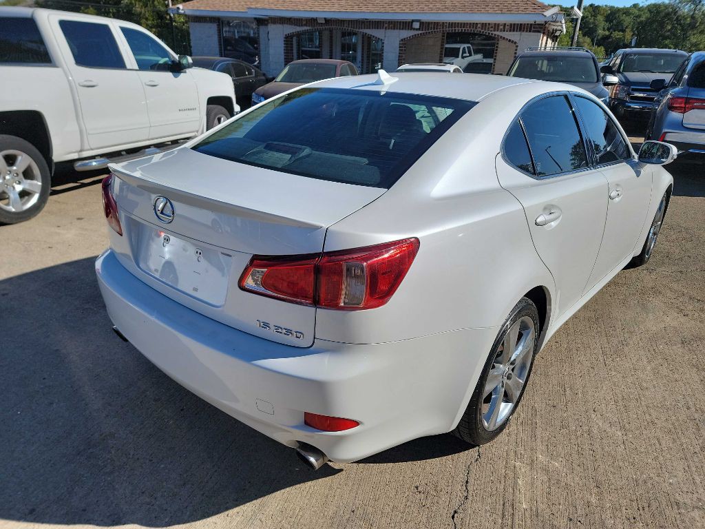 2012 Lexus IS Image 4