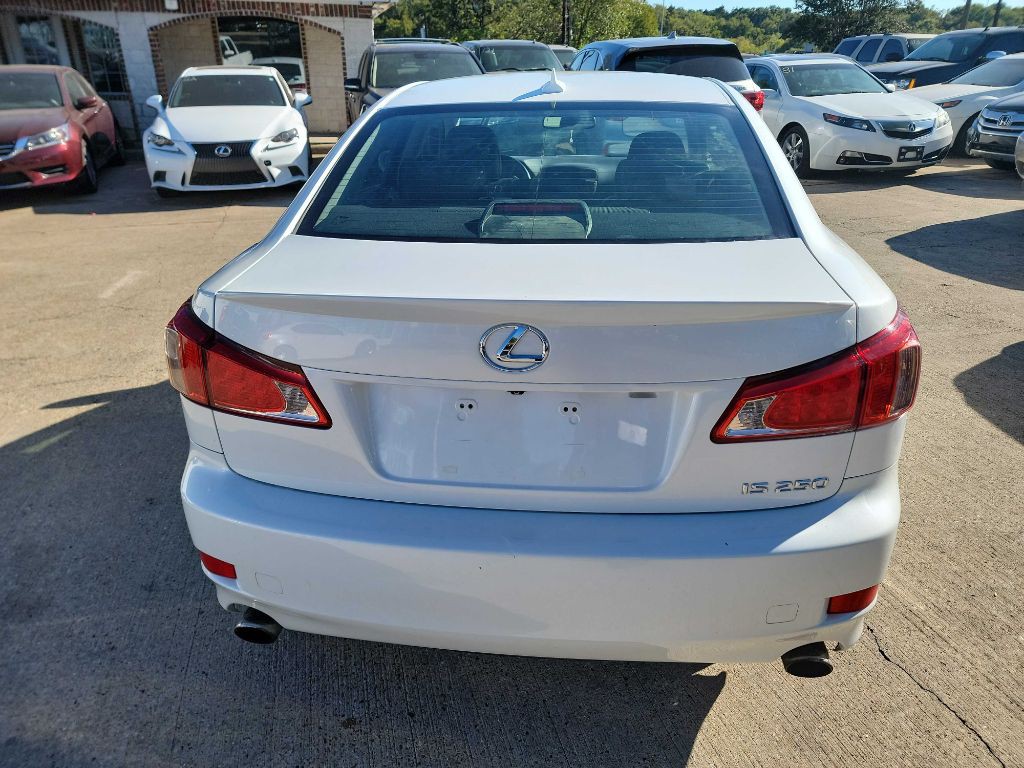 2012 Lexus IS Image 5