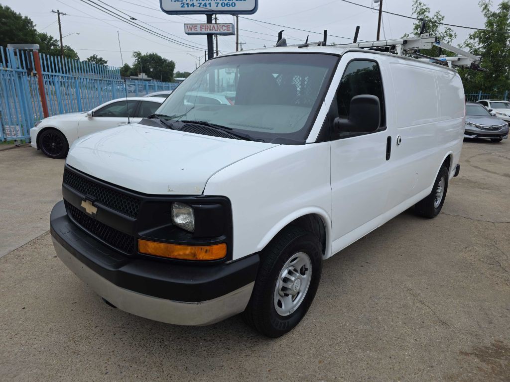 2014 Chevrolet Express Image 1