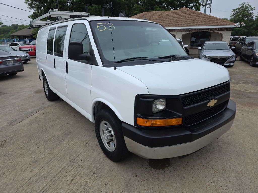 2014 Chevrolet Express Image 2