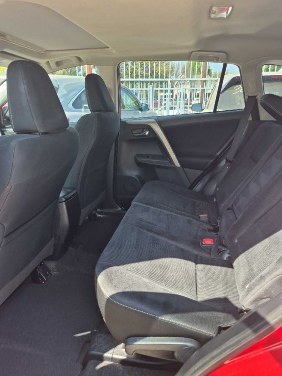 2015 Toyota Rav4 Image 11