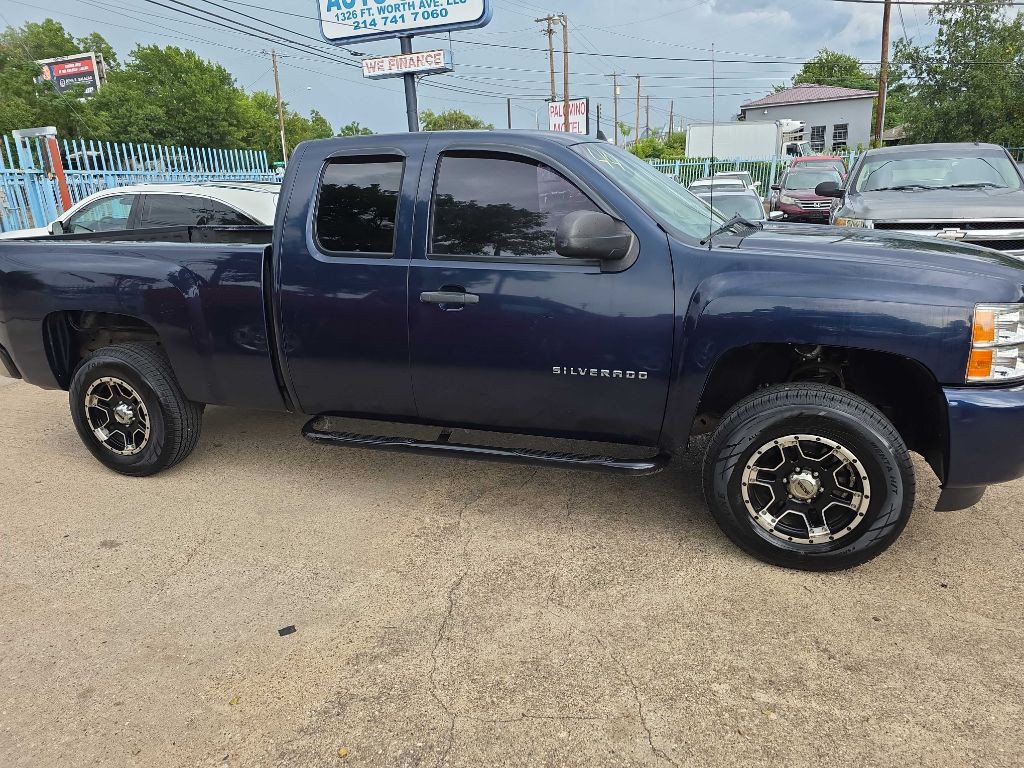 2010 Chevrolet Silverado 1500 Image 3