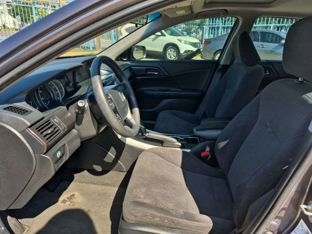 2015 Honda Accord Image 9