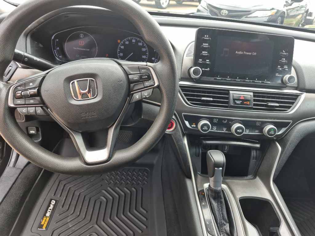 2018 Honda Accord Image 11