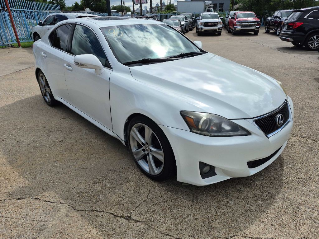 2011 Lexus IS Image 4