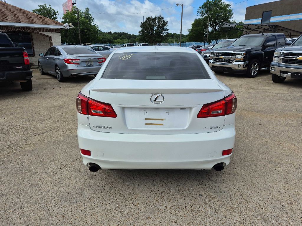 2011 Lexus IS Image 6