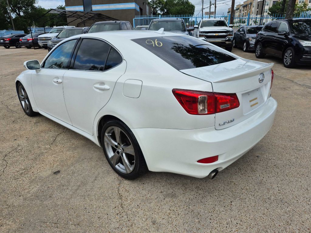 2011 Lexus IS Image 7