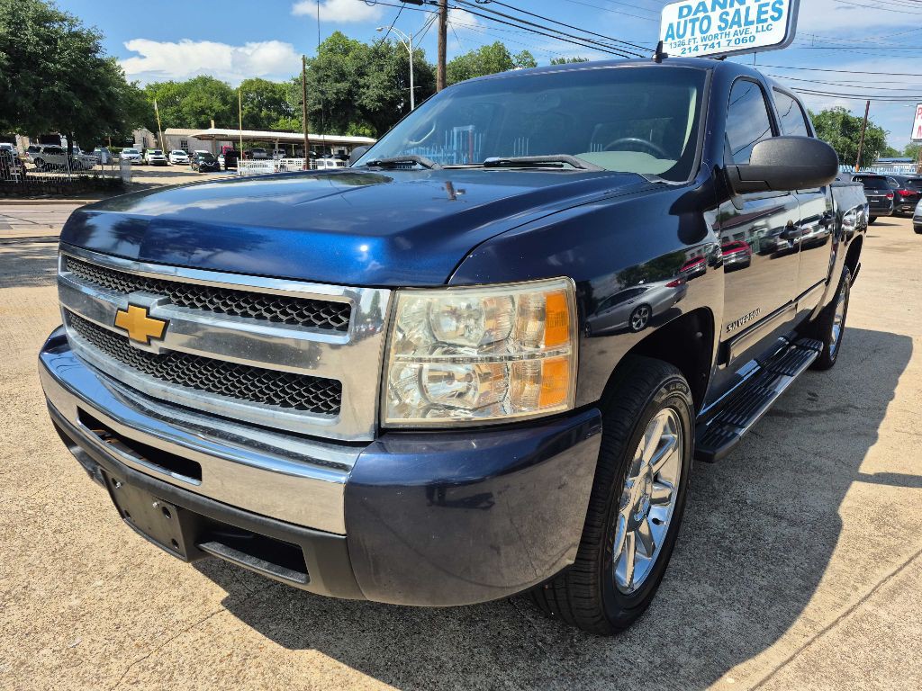 2011 Chevrolet Silverado 1500 Image 2