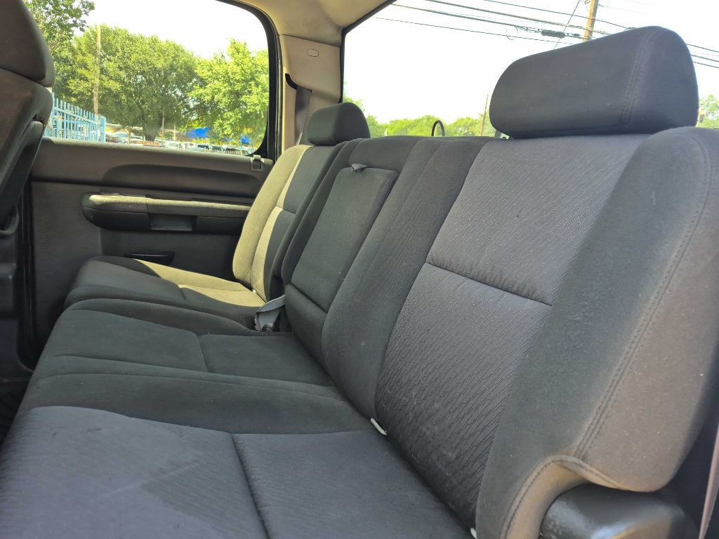 2011 Chevrolet Silverado 1500 Image 11