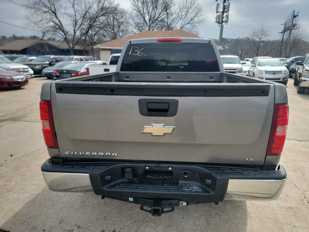 2008 Chevrolet Silverado 1500 Image 3
