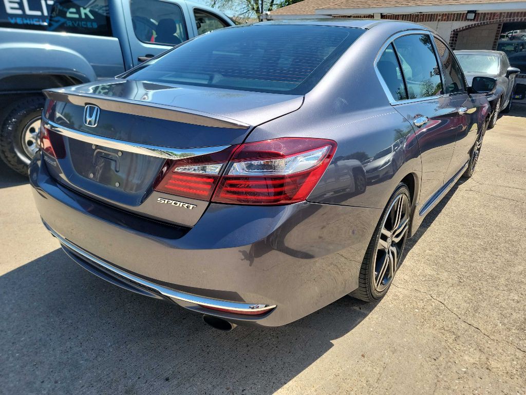 2017 Honda Accord Image 2