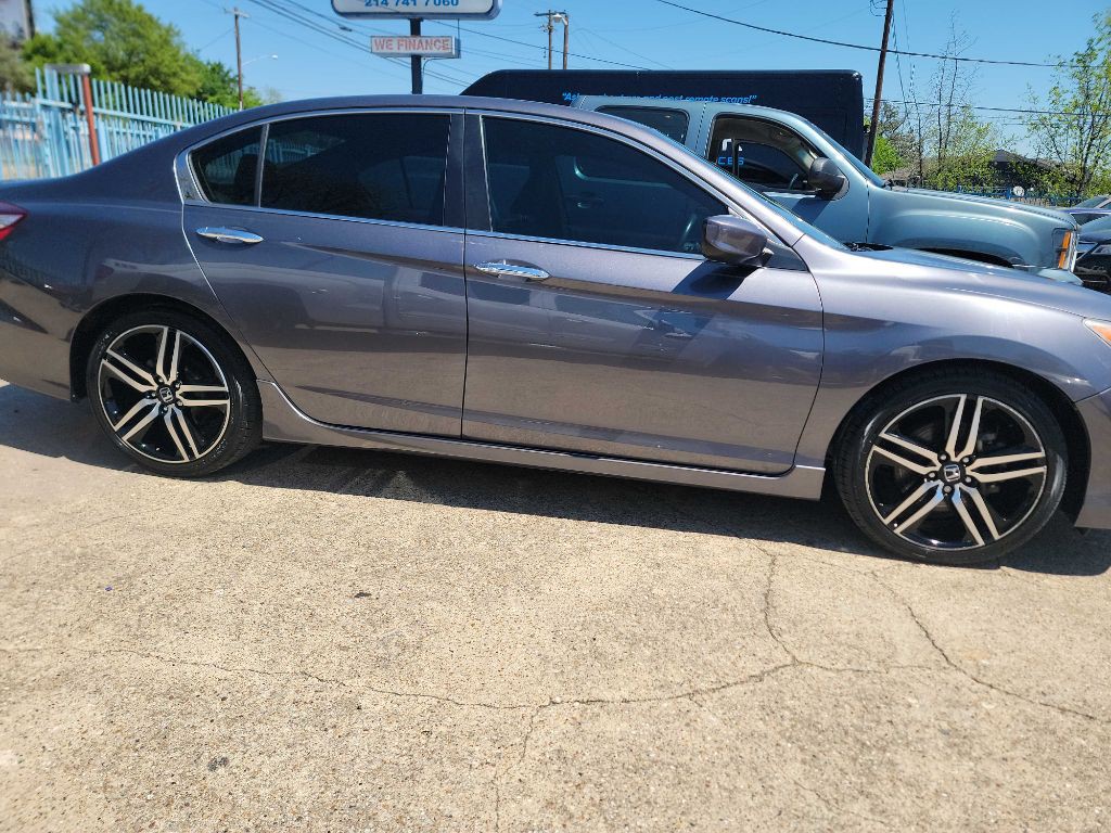 2017 Honda Accord Image 4