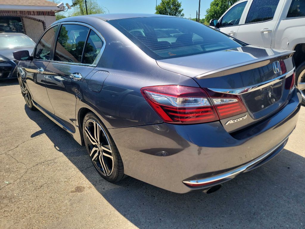 2017 Honda Accord Image 6