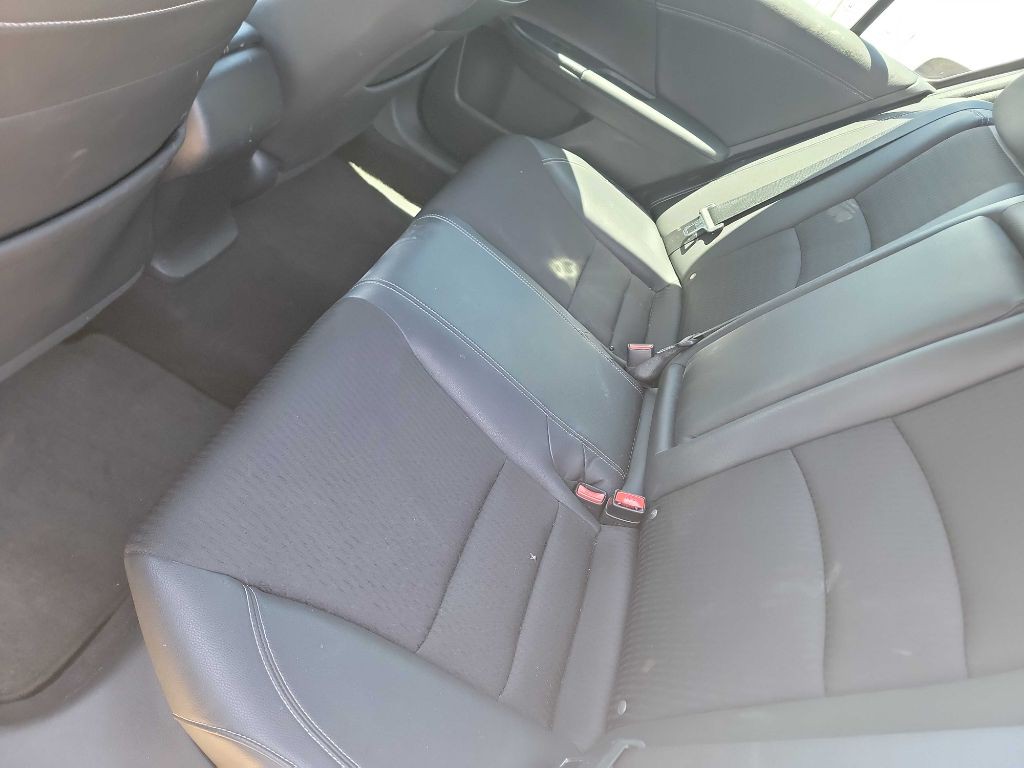 2017 Honda Accord Image 12