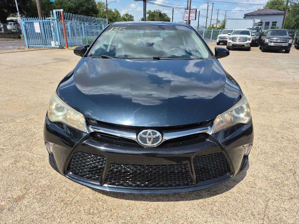 2017 Toyota Camry Image 5