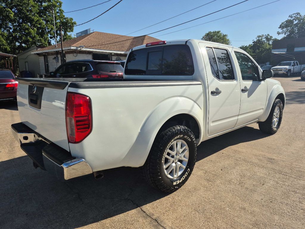 2015 Nissan Frontier Image 4