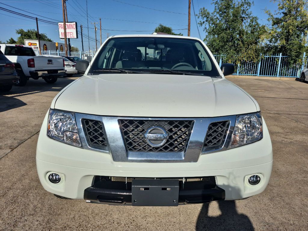 2015 Nissan Frontier Image 5