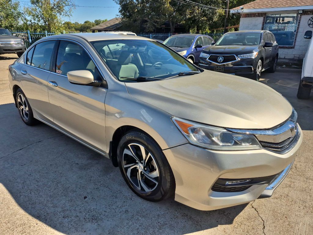 2017 Honda Accord Image 1