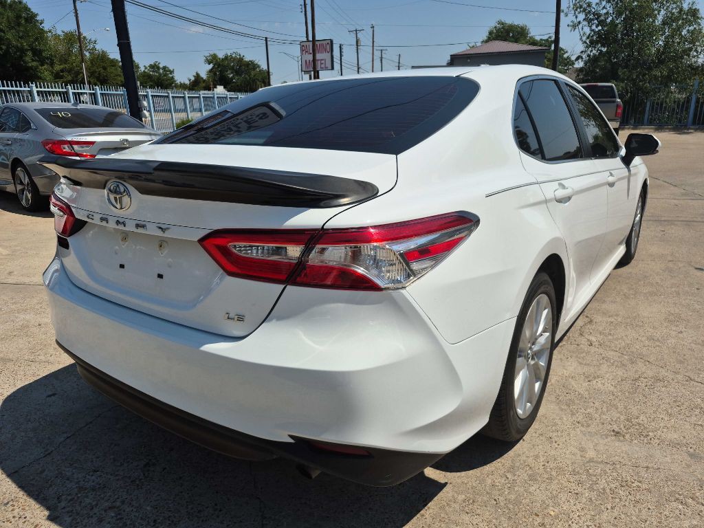 2018 Toyota Camry Image 4
