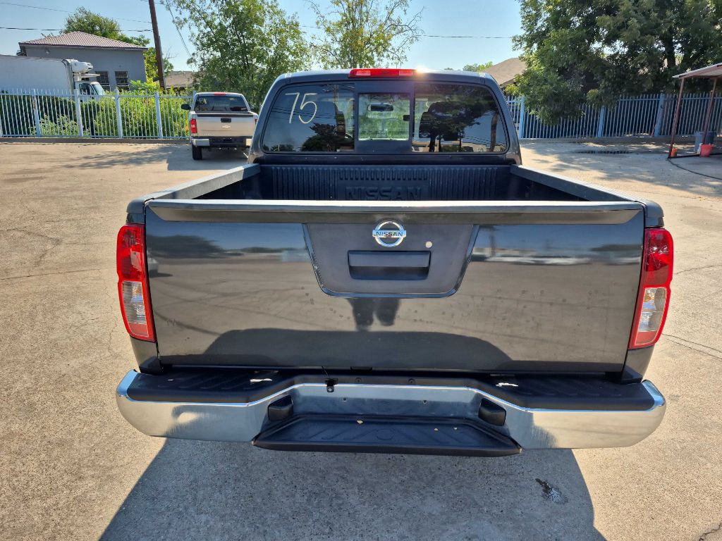 2015 Nissan Frontier Image 6