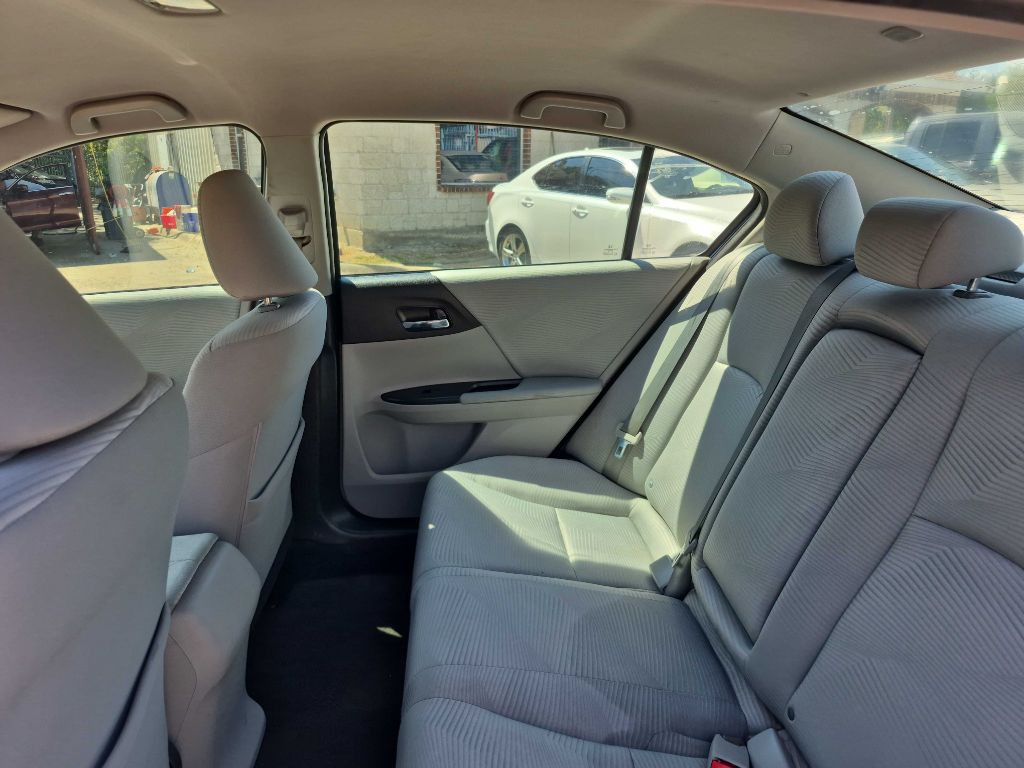 2015 Honda Accord Image 11