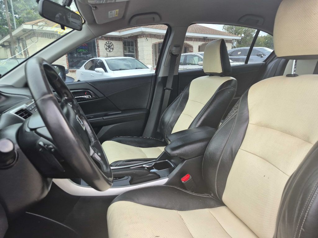2013 Honda Accord Image 11