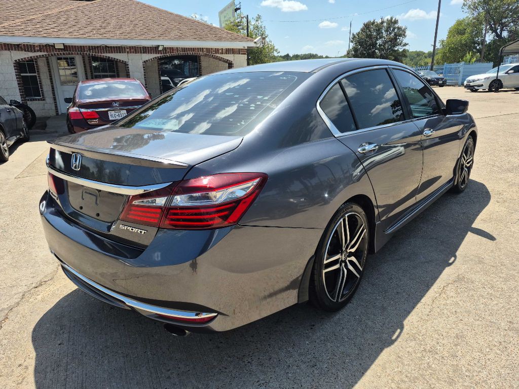 2017 Honda Accord Image 2