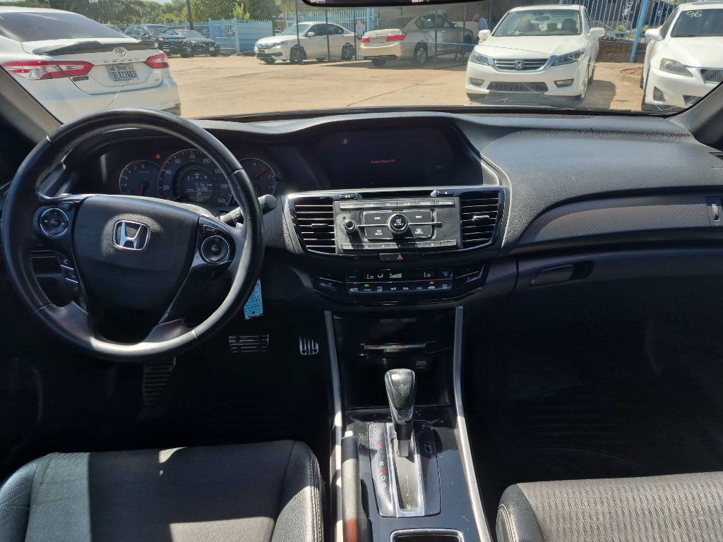 2017 Honda Accord Image 10