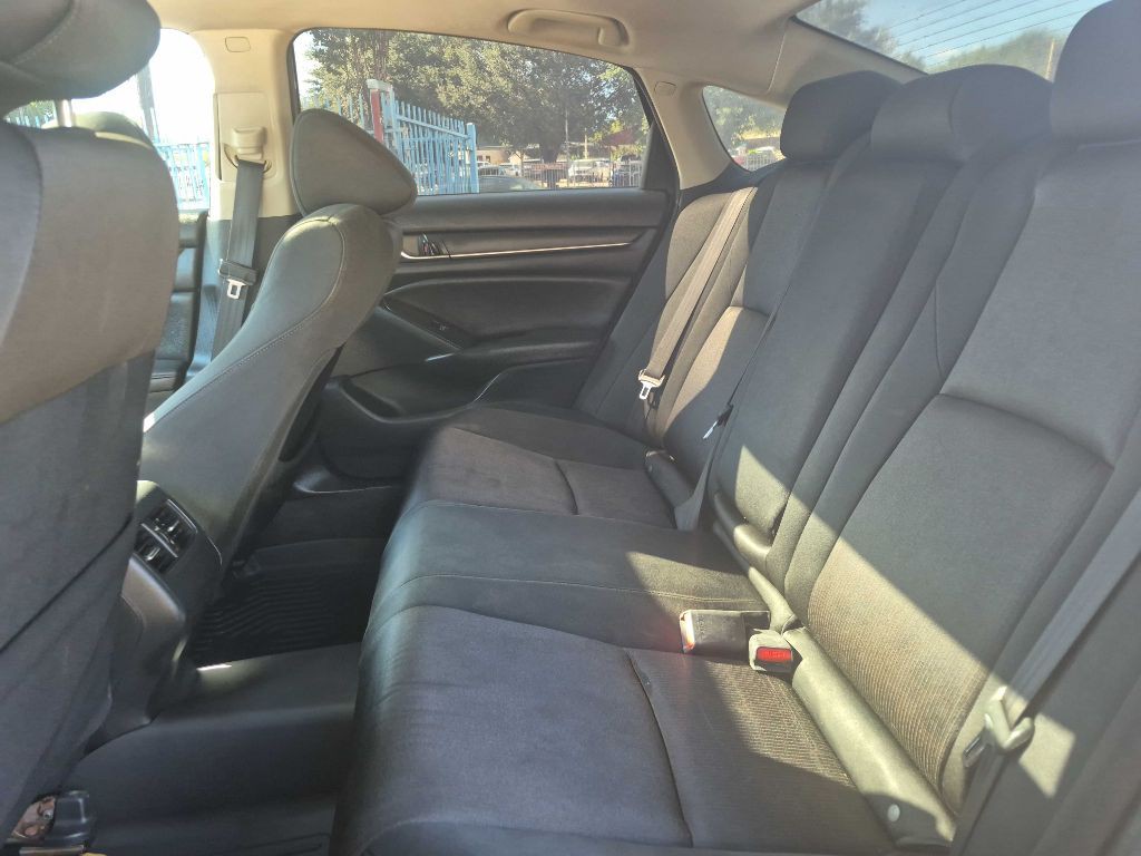 2020 Honda Accord Image 9