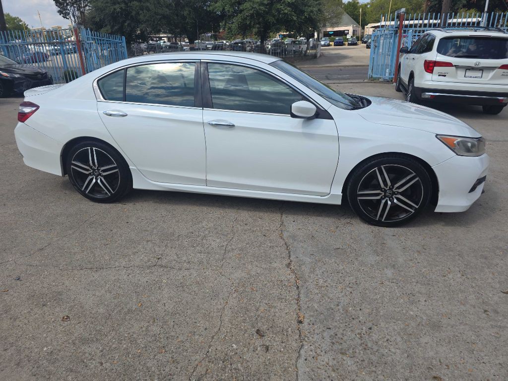2017 Honda Accord Image 5