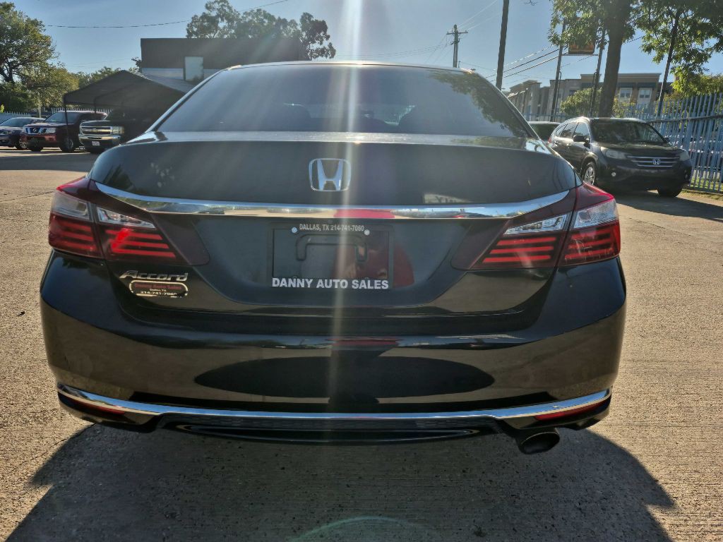 2016 Honda Accord Image 5