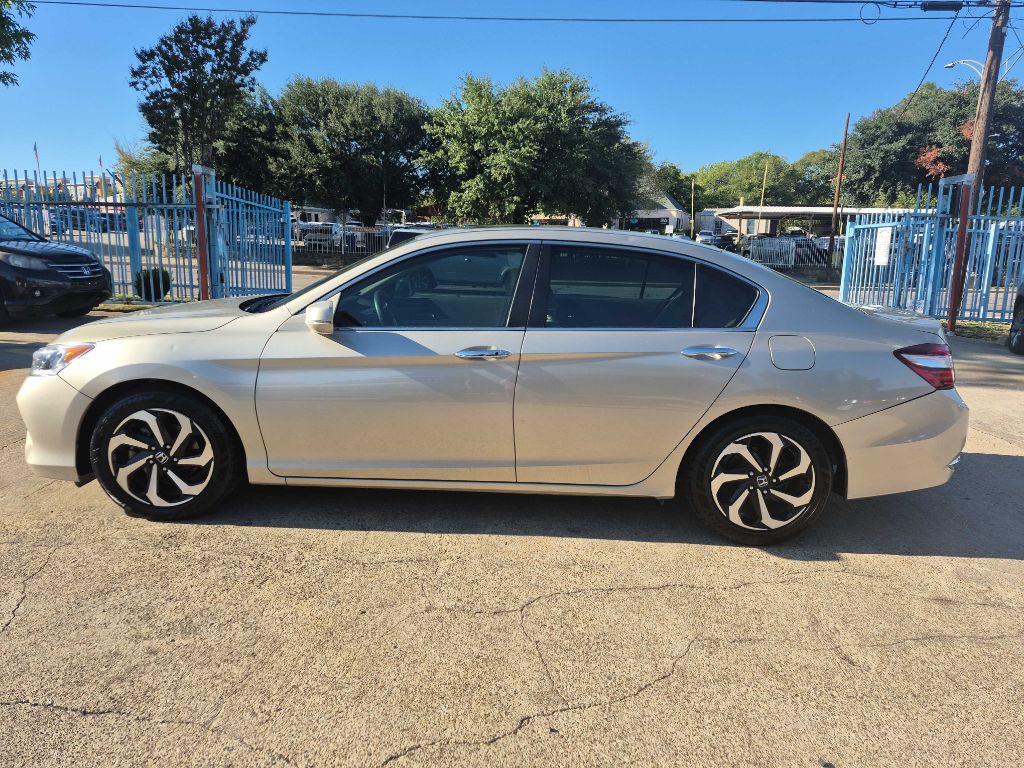 2016 Honda Accord Image 9