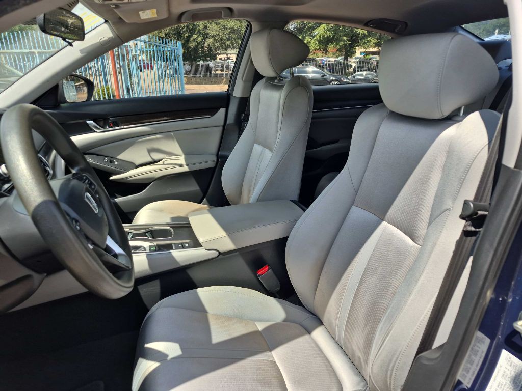 2019 Honda Accord Image 11