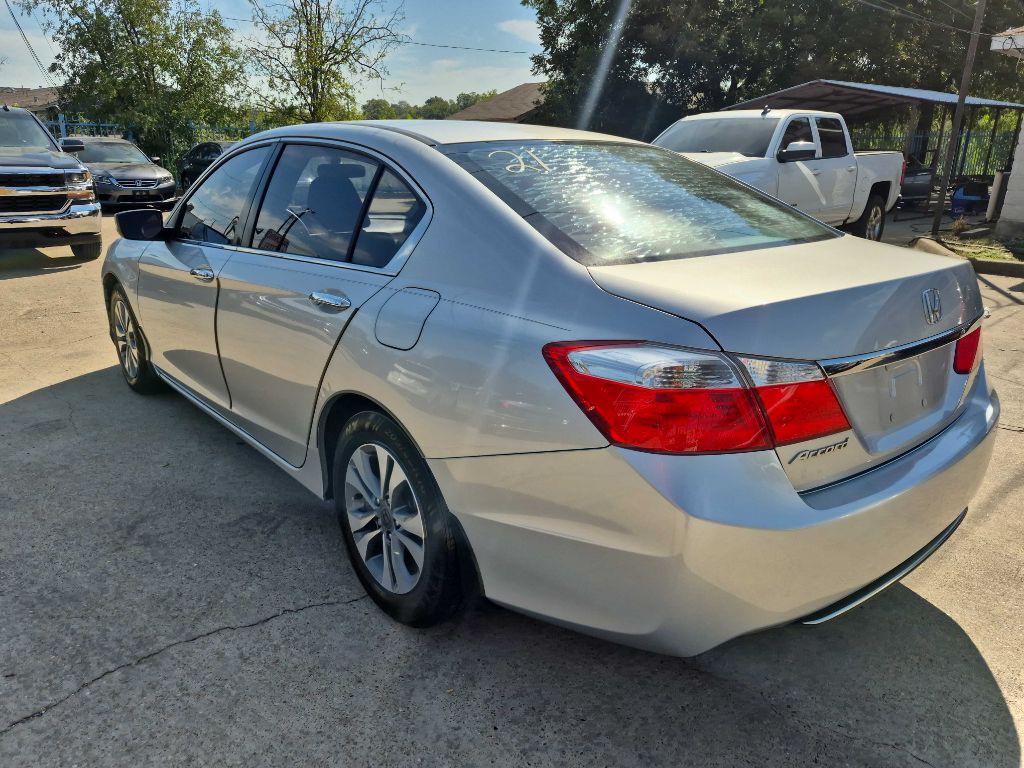 2015 Honda Accord Image 4