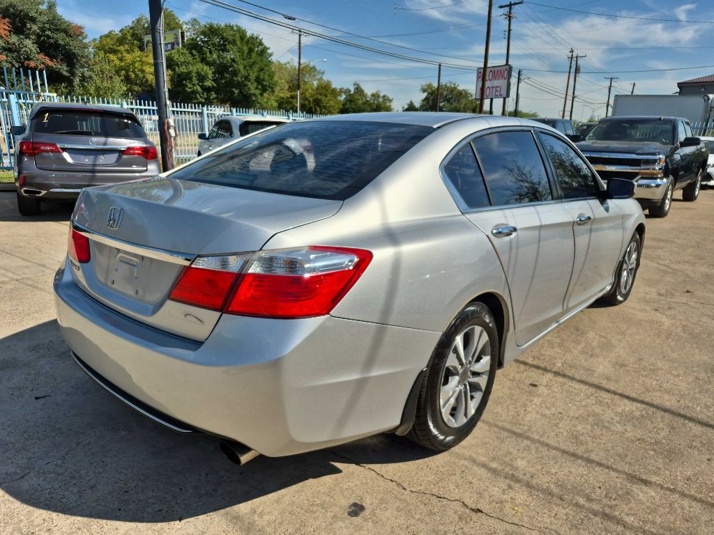 2015 Honda Accord Image 5