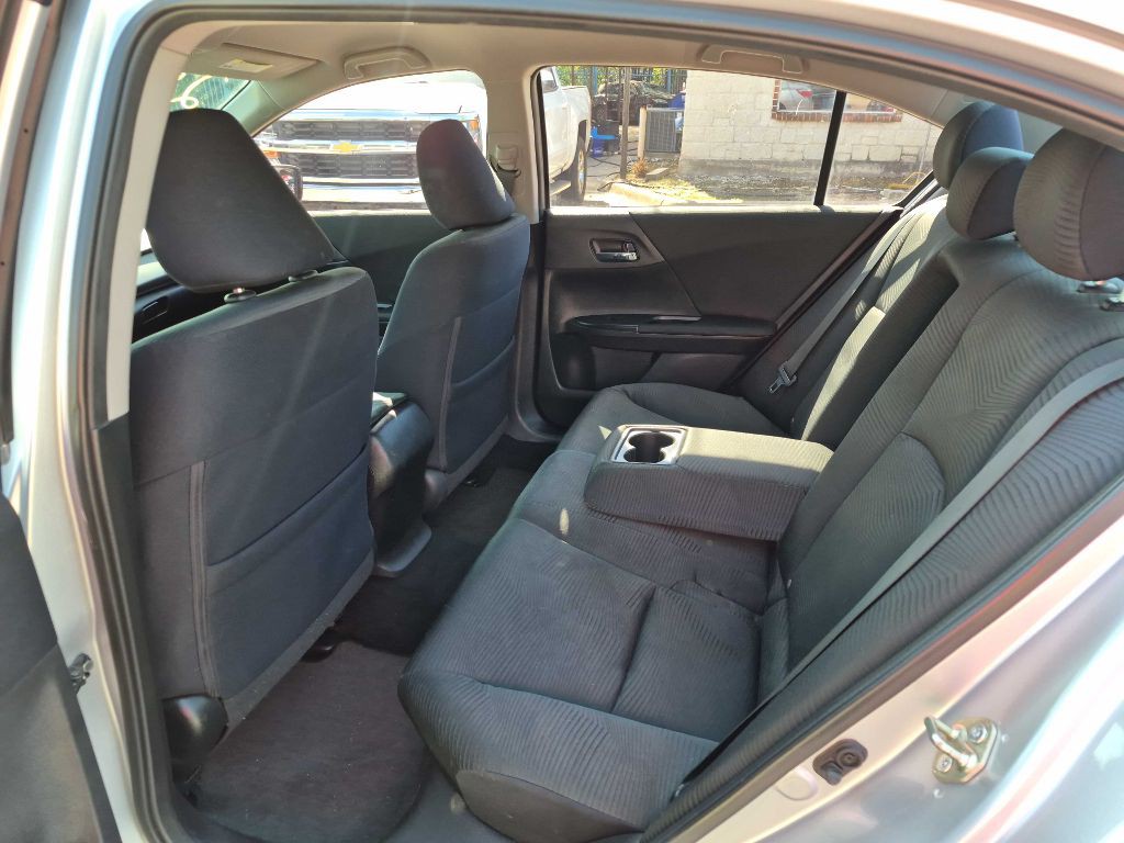2015 Honda Accord Image 8