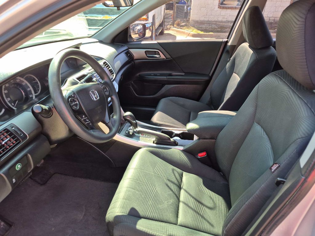 2015 Honda Accord Image 12