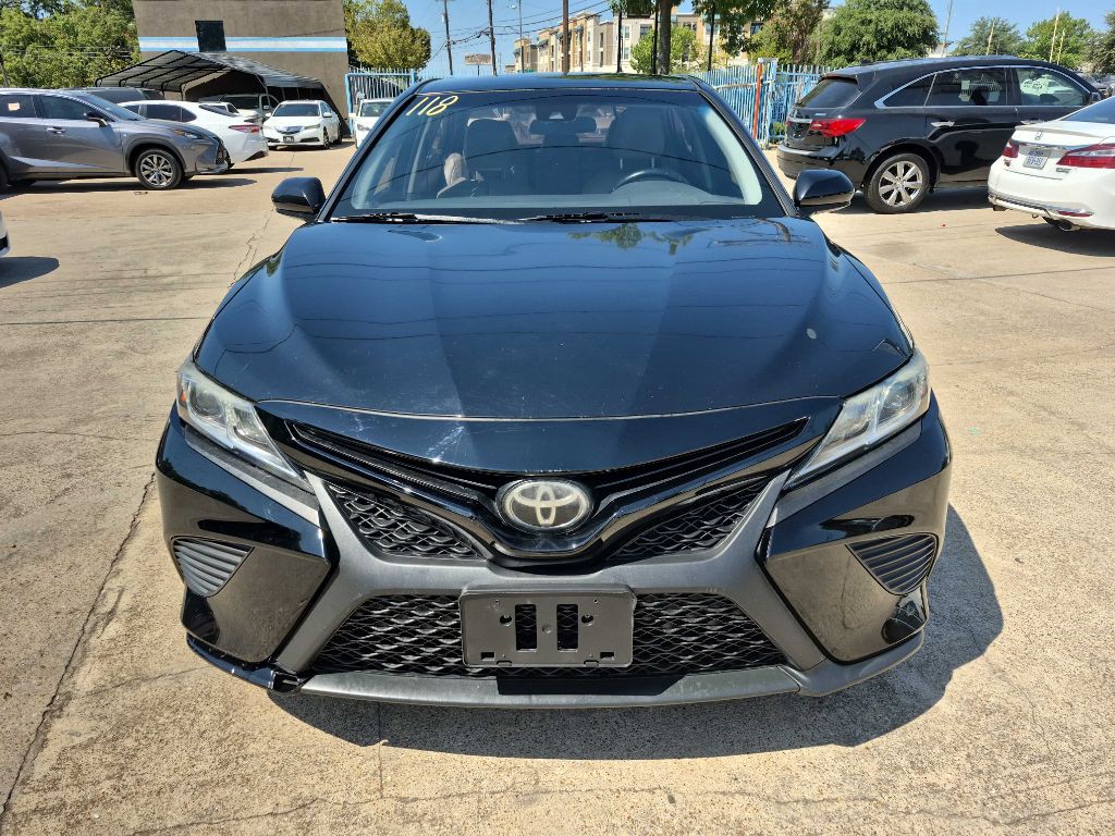 2018 Toyota Camry Image 2