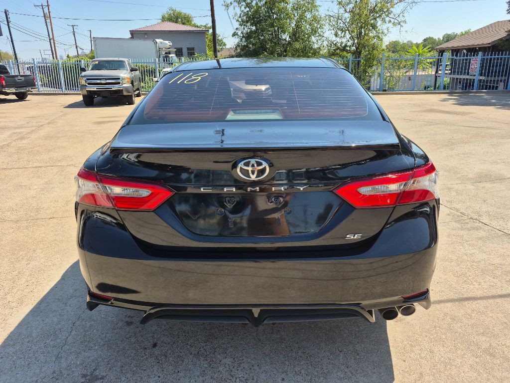 2018 Toyota Camry Image 8