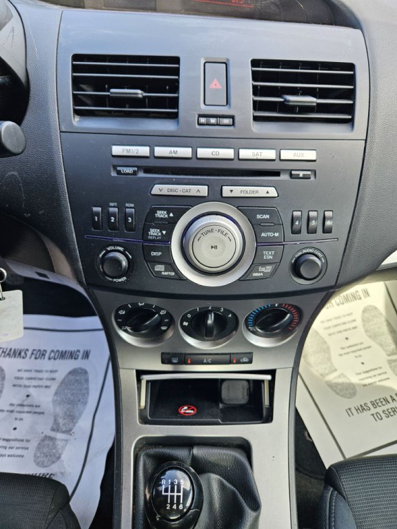 2011 Mazda Mazda3 Image 3