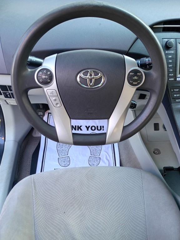 2010 Toyota Prius Image 12
