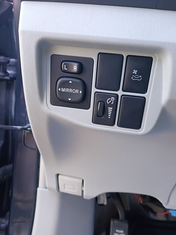 2010 Toyota Prius Image 18