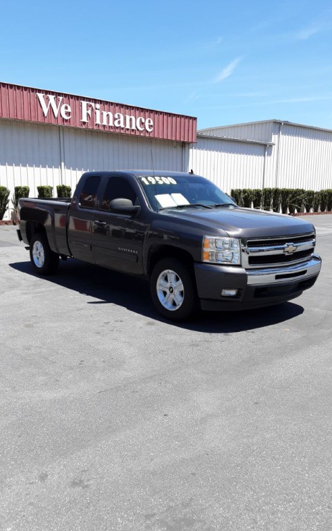 2011 Chevrolet Silverado 1500 Image 1